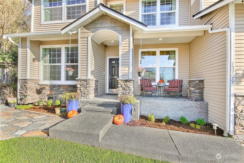 Photo of 13799 194th Drive SE, Monroe, WA 98272 (MLS # 2182815)
