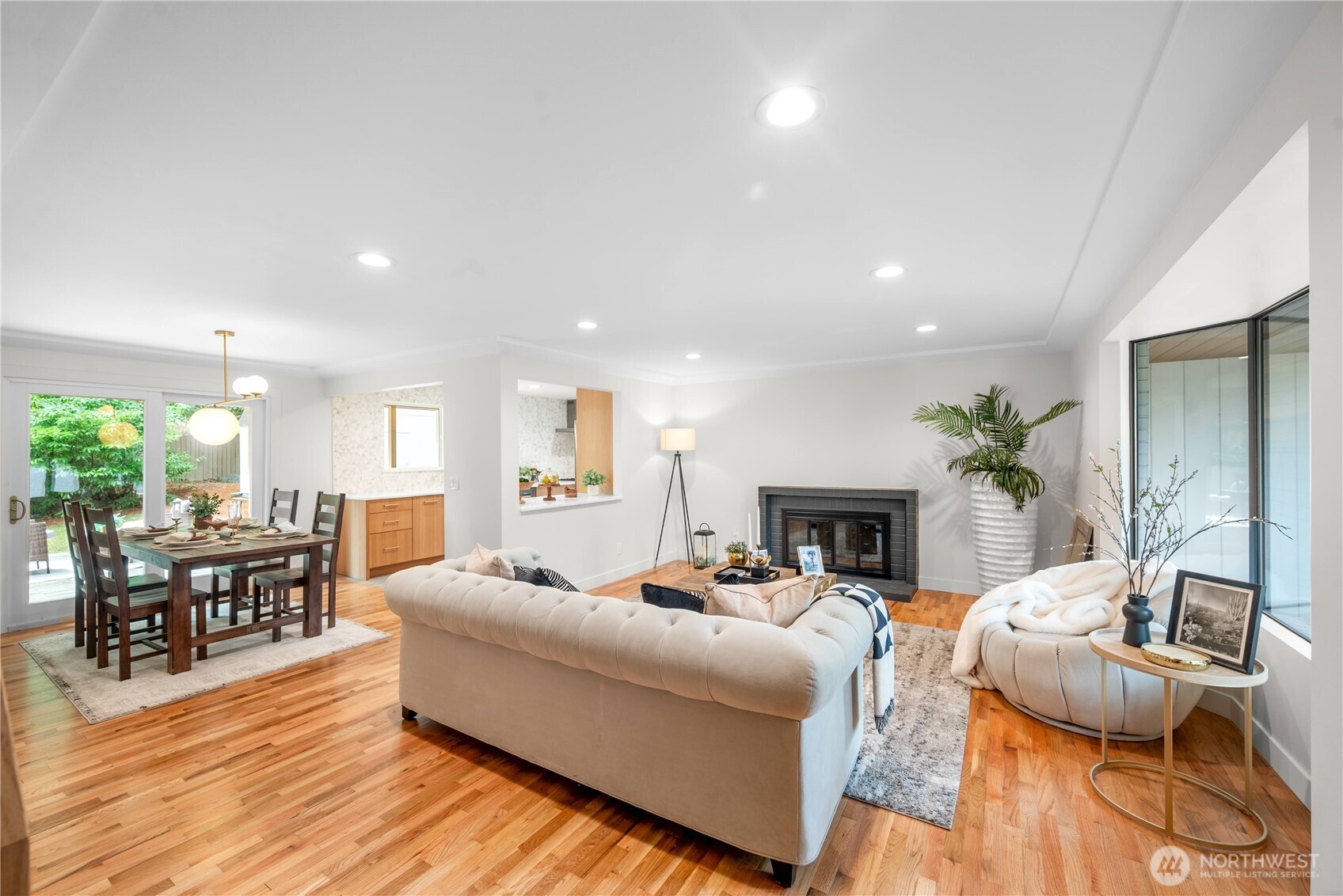 13623 NE 75th Street