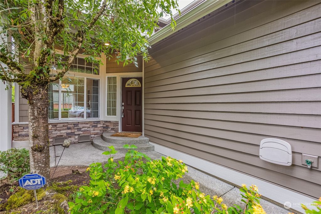 Photo of 8903 NE 176th Street, Bothell, WA 98011 (MLS # 2129976)