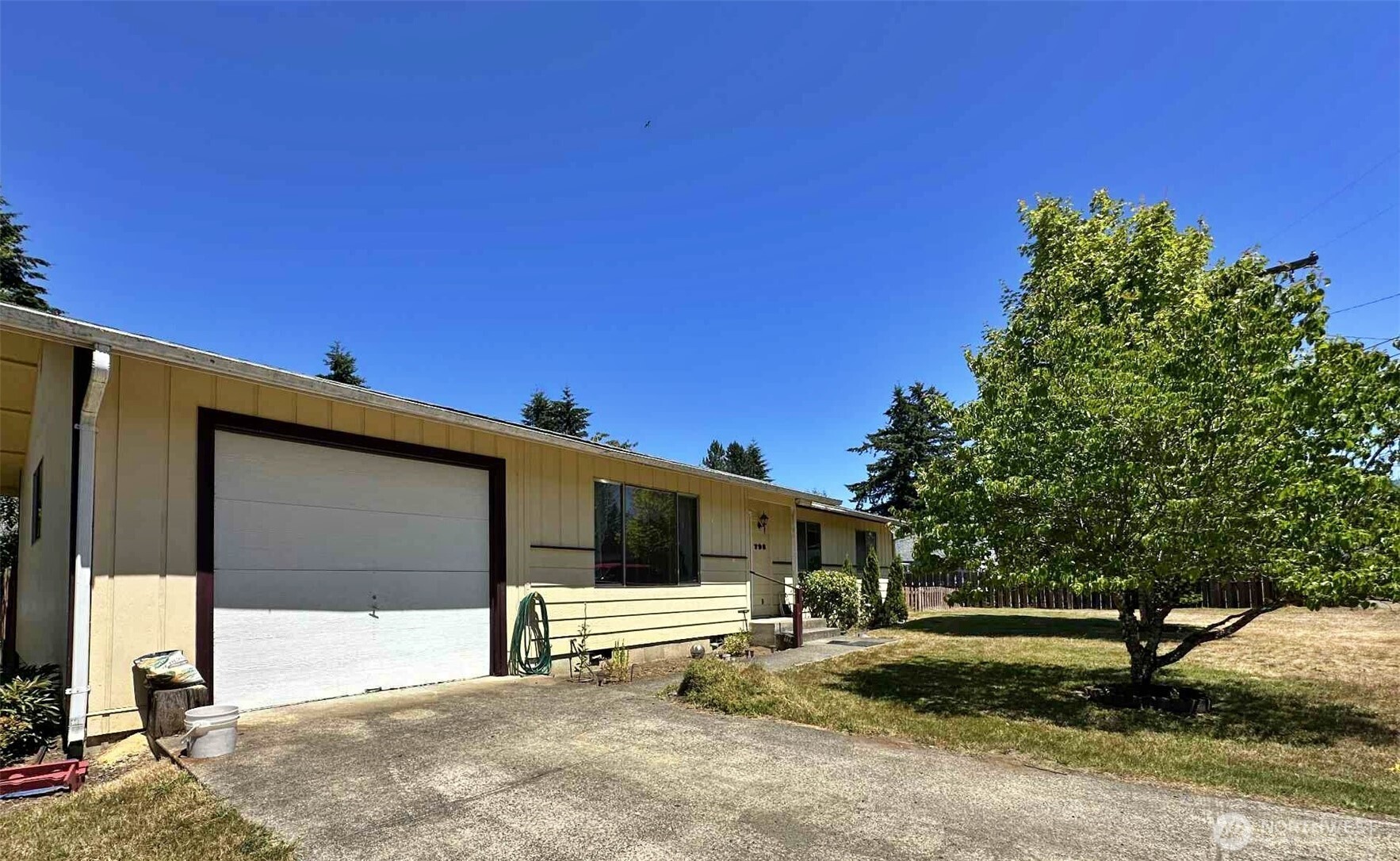 798 Division Avenue