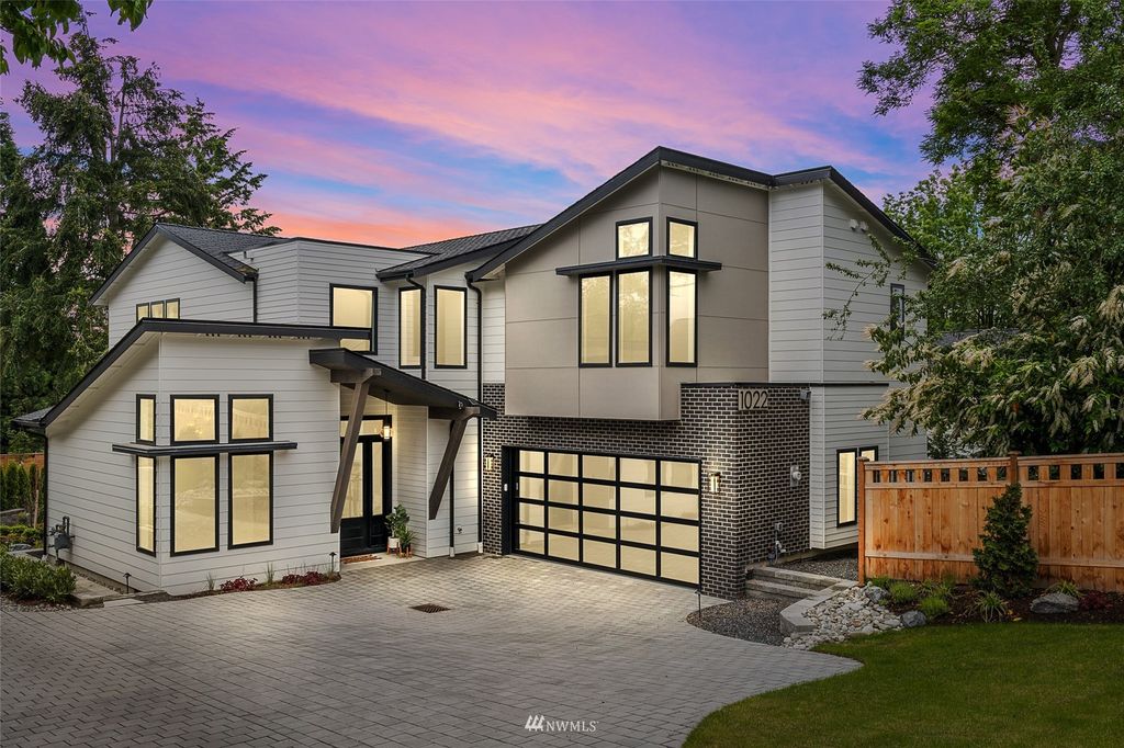 Photo of 1022 4th Street, Kirkland, WA 98033 (MLS # 1972229)