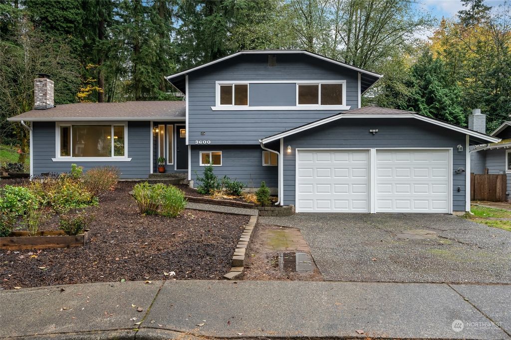 Photo of 3600 225th Place SW, Mountlake Terrace, WA 98043 (MLS # 2310890)