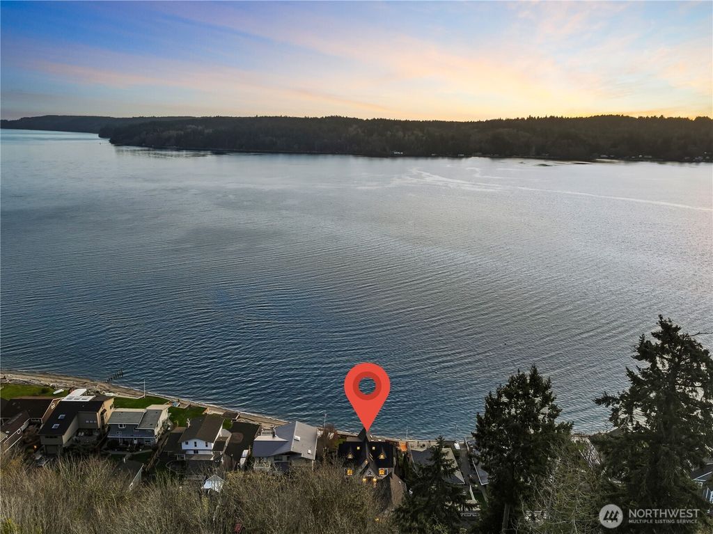 Photo of 13111 Point Richmond Beach Road NW, Gig Harbor, WA 98332 (MLS # 2496390)