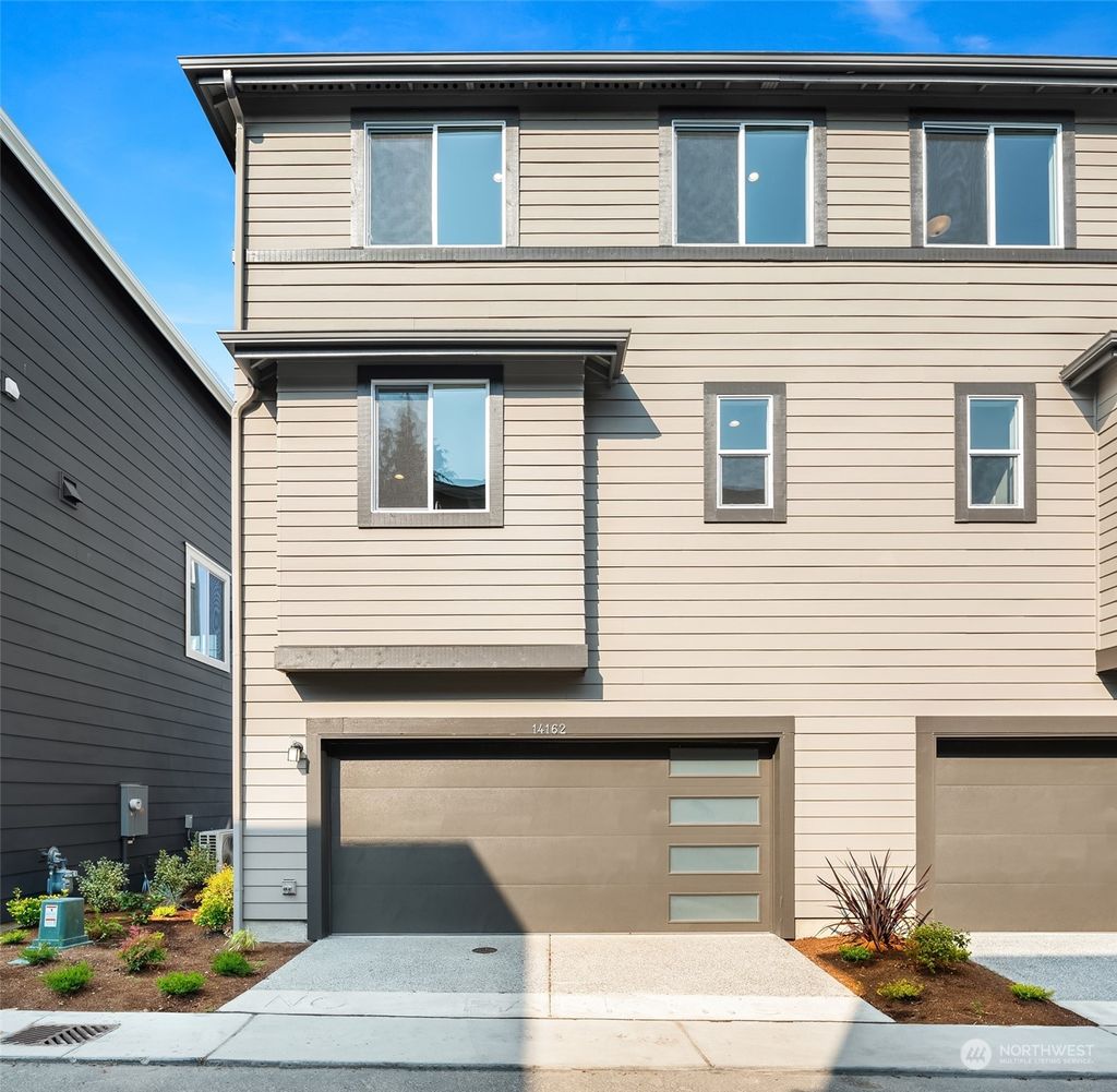 Photo of 14123 Site 329 272nd Place NE, Duvall, WA 98019 (MLS # 2201099)