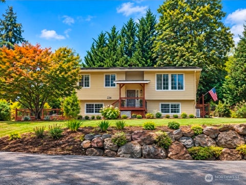 Photo of 226 Gwynne Road, Kalama, WA 98625 (MLS # 2581398)