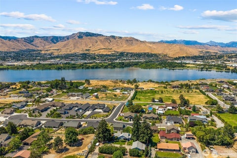 Photo of 3113 NW Delcon Court, East Wenatchee, WA 98802 (MLS # 2592944)