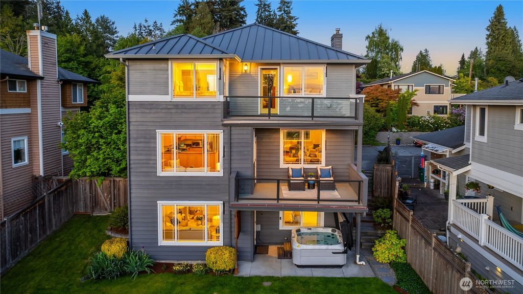 Photo of 2124 NW 204th Street, Shoreline, WA 98177 (MLS # 2366747)
