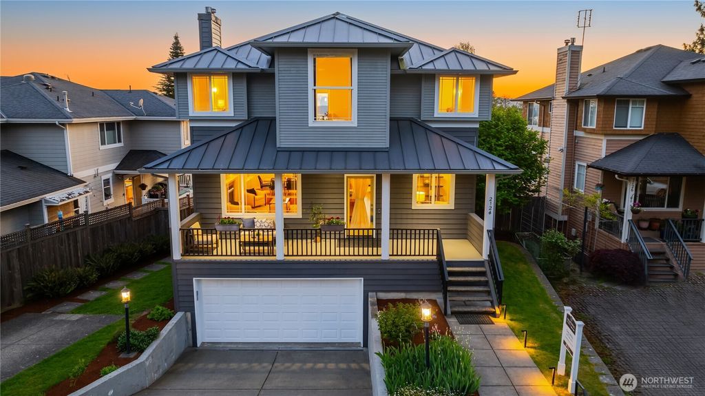 Photo of 2124 NW 204th Street, Shoreline, WA 98177 (MLS # 2366747)