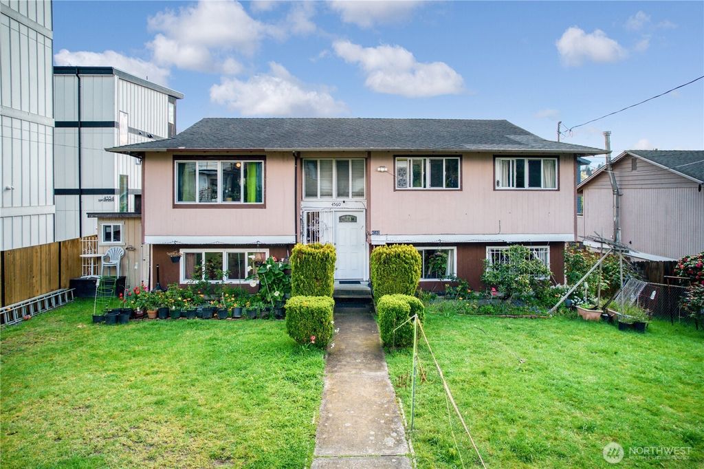 Photo of 4560 34th Avenue S, Seattle, WA 98118 (MLS # 2503551)