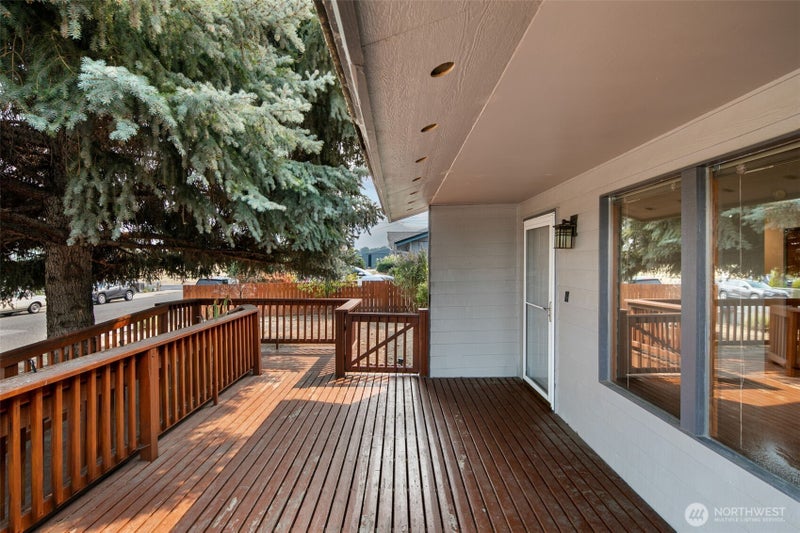 1324 Cascade Street
