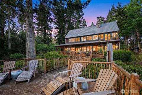 Photo of 2063 Thorndyke Road, Port Ludlow, WA 98365 (MLS # 2493386)