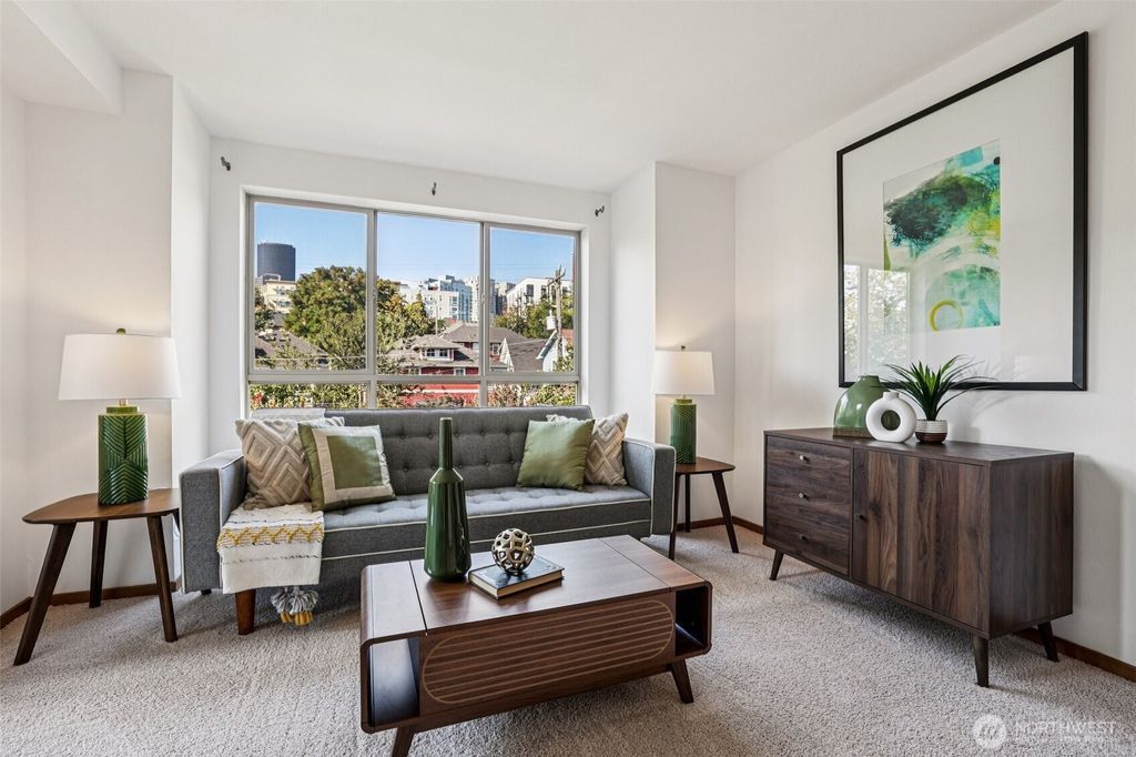 Photo of 412 11th Avenue #404, Seattle, WA 98122 (MLS # 2435373)