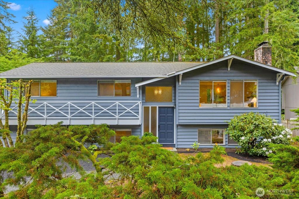 Photo of 6723 158th Place SW, Edmonds, WA 98026 (MLS # 2523028)