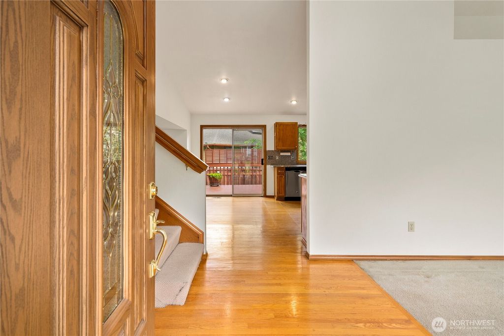 Photo of 15704 SE 156th Street, Renton, WA 98058 (MLS # 2378389)