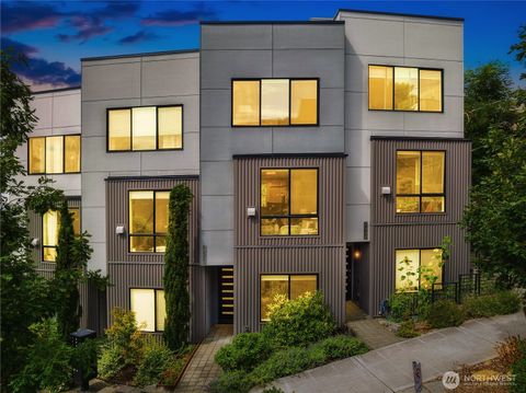 Photo of 7439 Latona Avenue NE, Seattle, WA 98115 (MLS # 2423109)