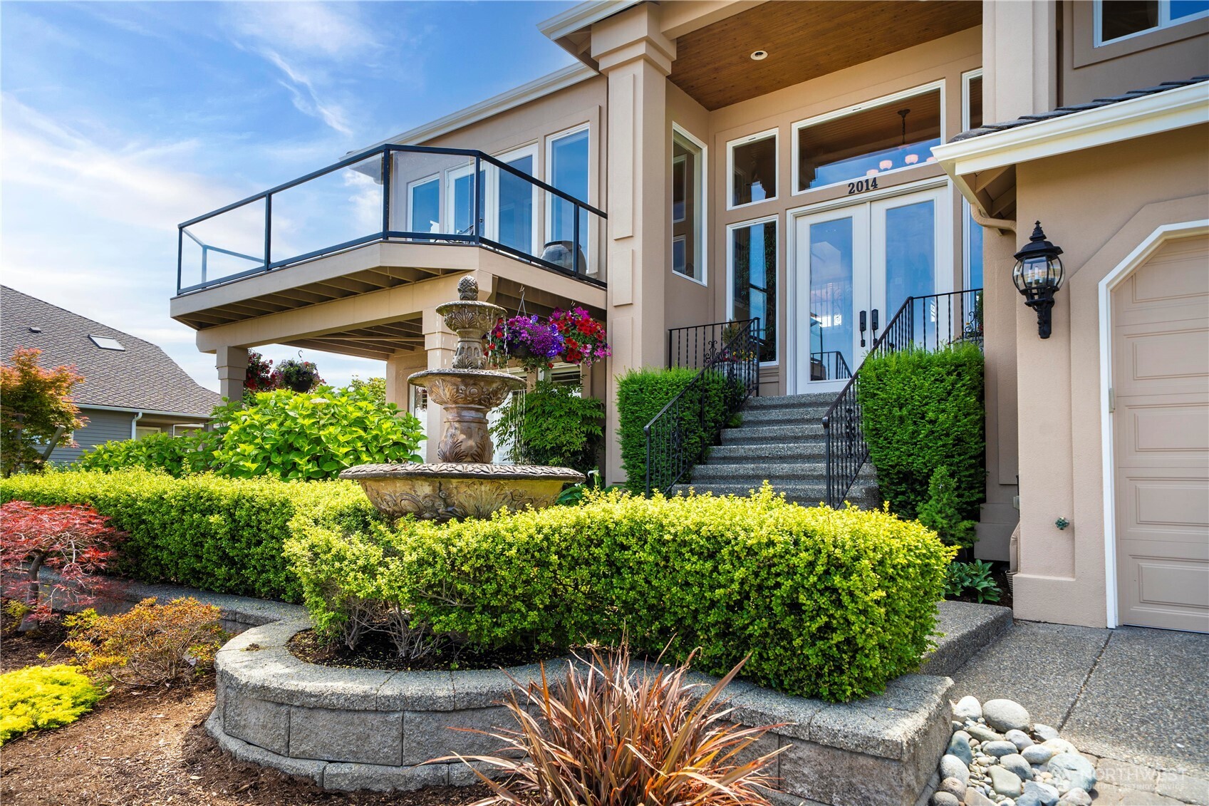 2014 Parkview Drive NE