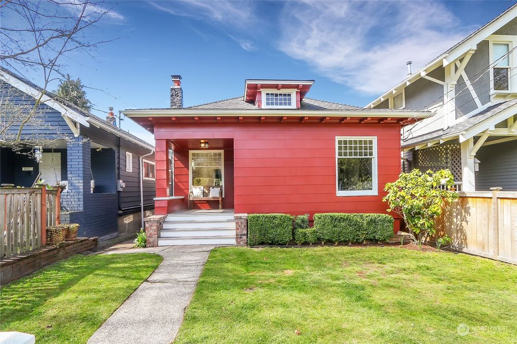 Photo of 2519 2nd Avenue W, Seattle, WA 98119 (MLS # 2218687)