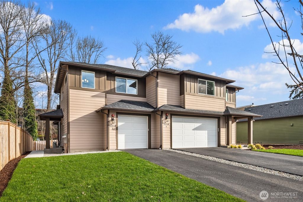 Photo of 12240 13th Place SW #4B, Burien, WA 98146 (MLS # 2423037)