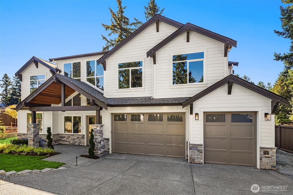 Photo of 12925 NE 70th Lane, Kirkland, WA 98033 (MLS # 2452811)