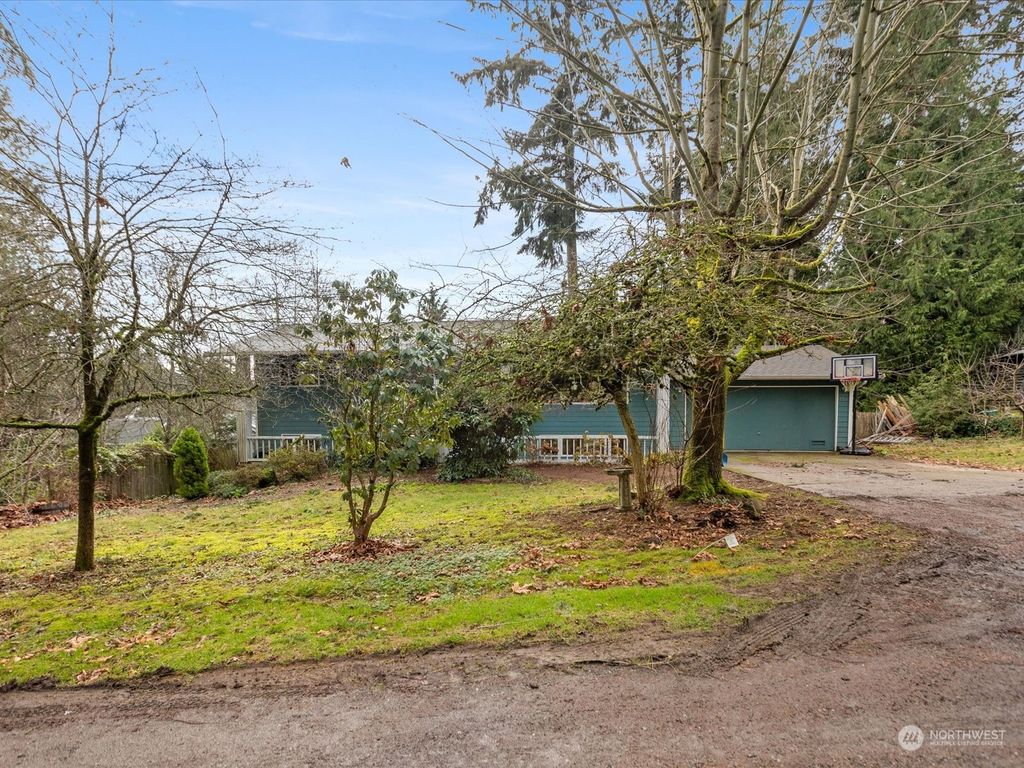 Photo of 124 234th Place SE, Bothell, WA 98021 (MLS # 2320736)