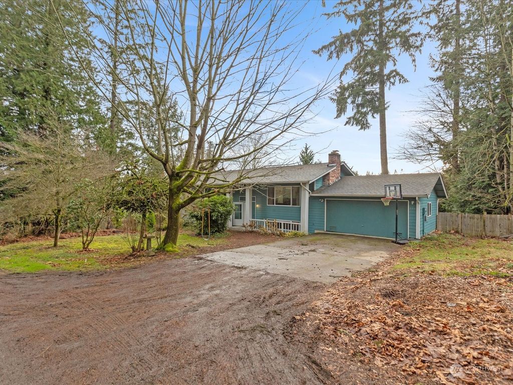 Photo of 124 234th Place SE, Bothell, WA 98021 (MLS # 2320736)