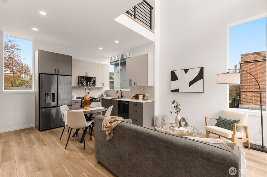 Photo of 730 A Broadway E, Seattle, WA 98102 (MLS # 2460669)