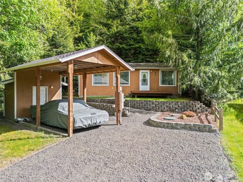 Photo of 451 SE Alpine Avenue, Shelton, WA 98584 (MLS # 2435678)