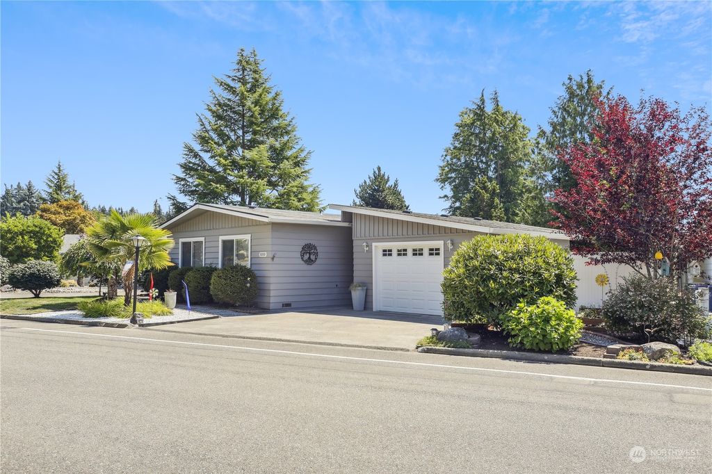 Photo of 1010 236th Place SW, Bothell, WA 98021 (MLS # 2142611)