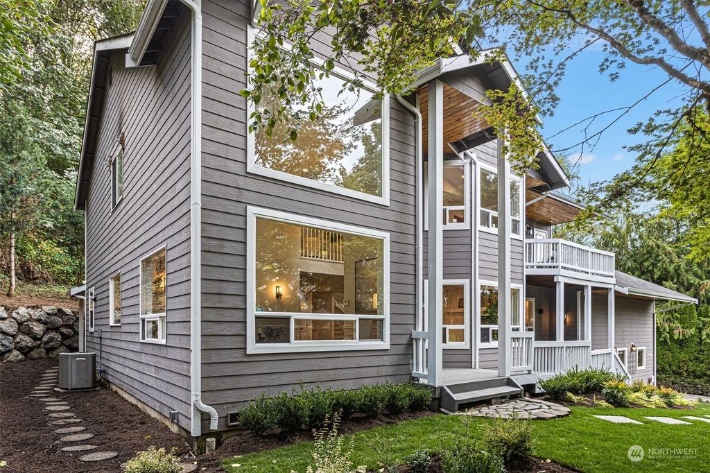 Photo of 17515 102nd Avenue NE, Bothell, WA 98011 (MLS # 2319565)