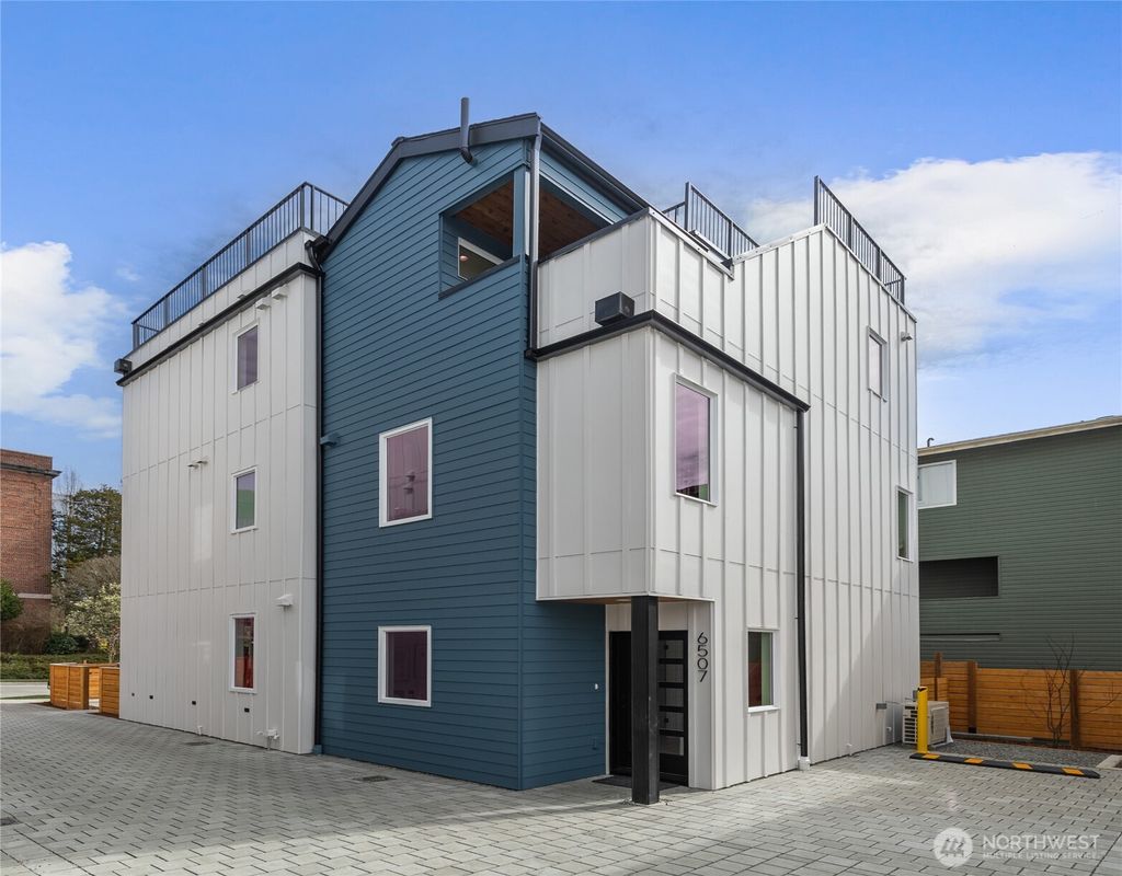 Photo of 6507 19th Avenue NW, Seattle, WA 98117 (MLS # 2495492)