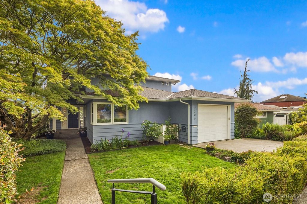 Photo of 7306 58th Avenue NE, Seattle, WA 98115 (MLS # 2376488)