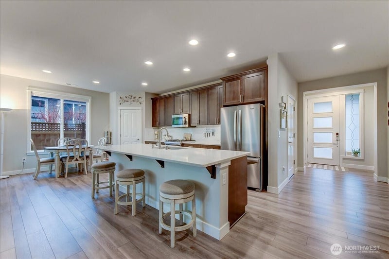 17909 145th Street E