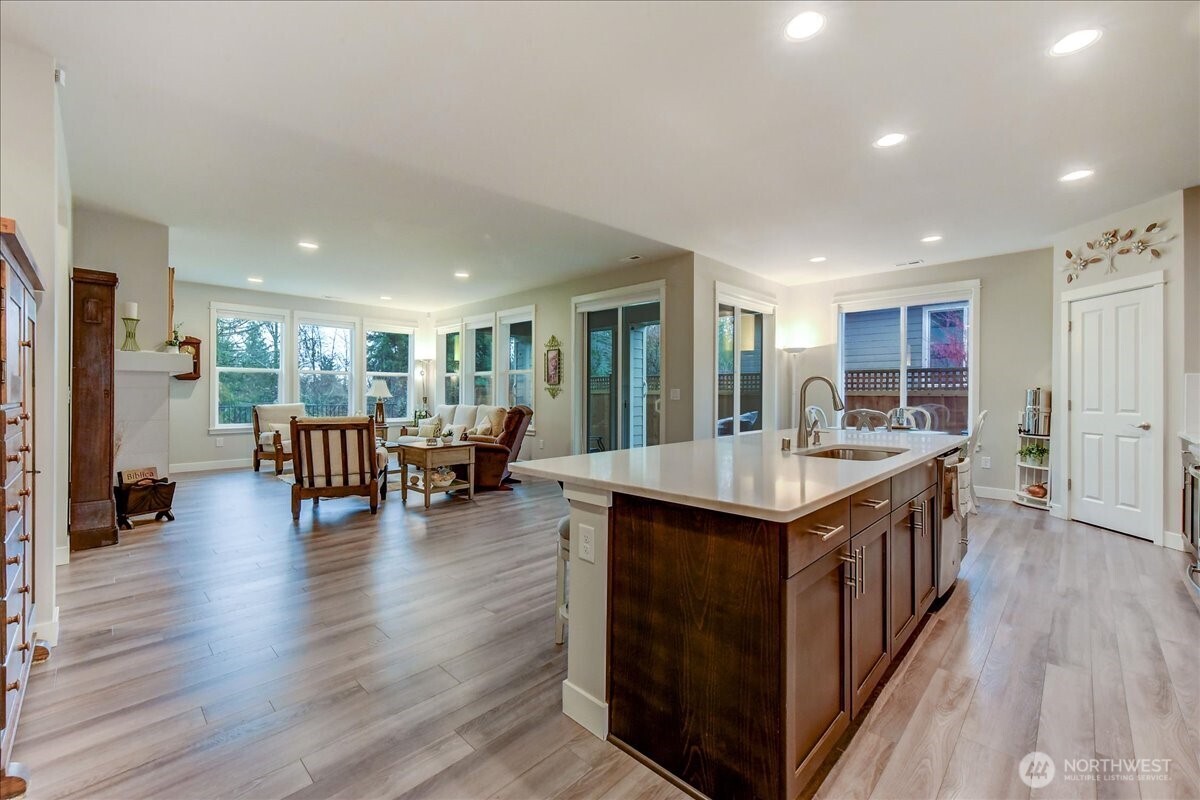 17909 145th Street E