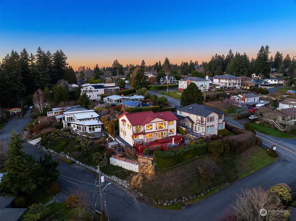 Photo of 11931 26th Avenue SW, Burien, WA 98146 (MLS # 2209709)