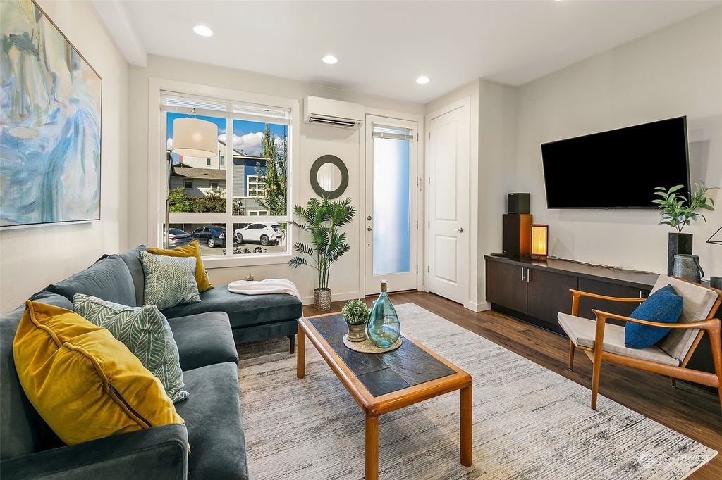 Photo of 9884 7th Avenue SW, Seattle, WA 98106 (MLS # 2284711)