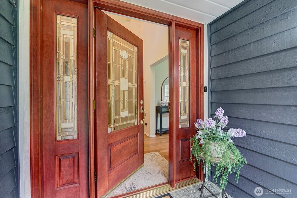 Photo of 24066 NE 53rd Place, Redmond, WA 98053 (MLS # 2332117)