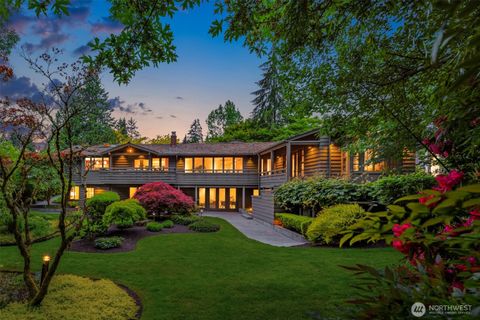 Photo of 2420 82nd Avenue NE, Medina, WA 98039 (MLS # 2516012)