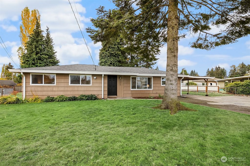 Photo of 15868 118th Avenue SE, Renton, WA 98058 (MLS # 2014141)