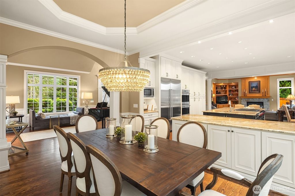 listing image 9362756414113321241