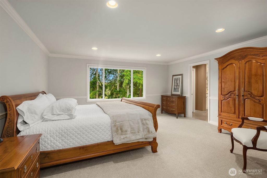 listing image 9369787495360149820