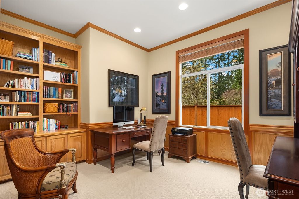 listing image 9362557880134072091