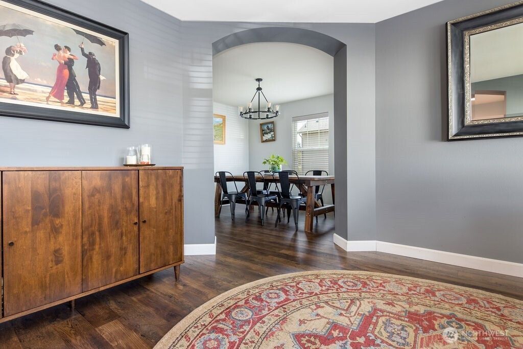 Photo of 2901 SE 4th Street, Renton, WA 98056 (MLS # 2353372)