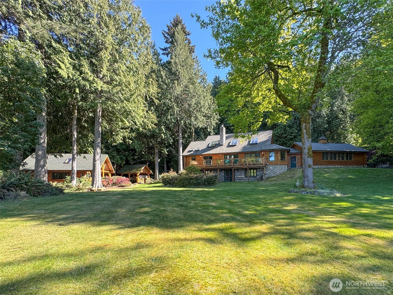1064 Freshwater Park