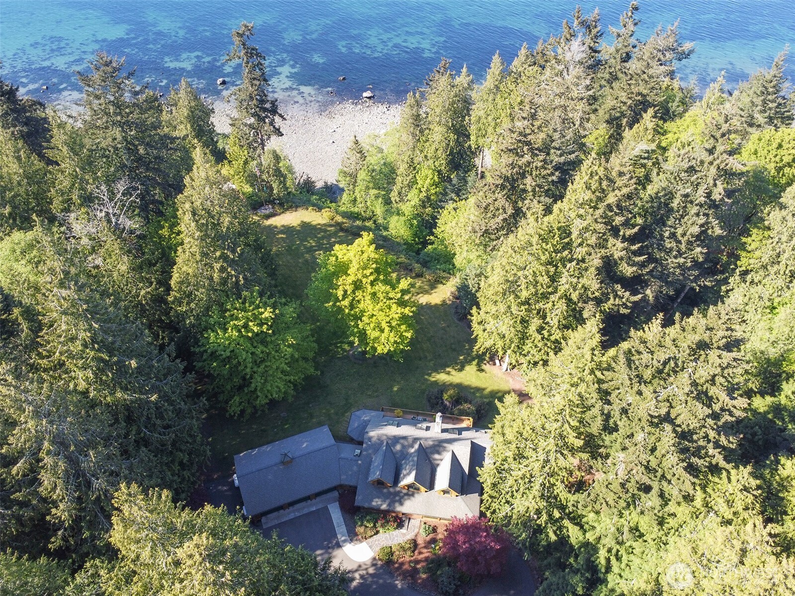 1064 Freshwater Park