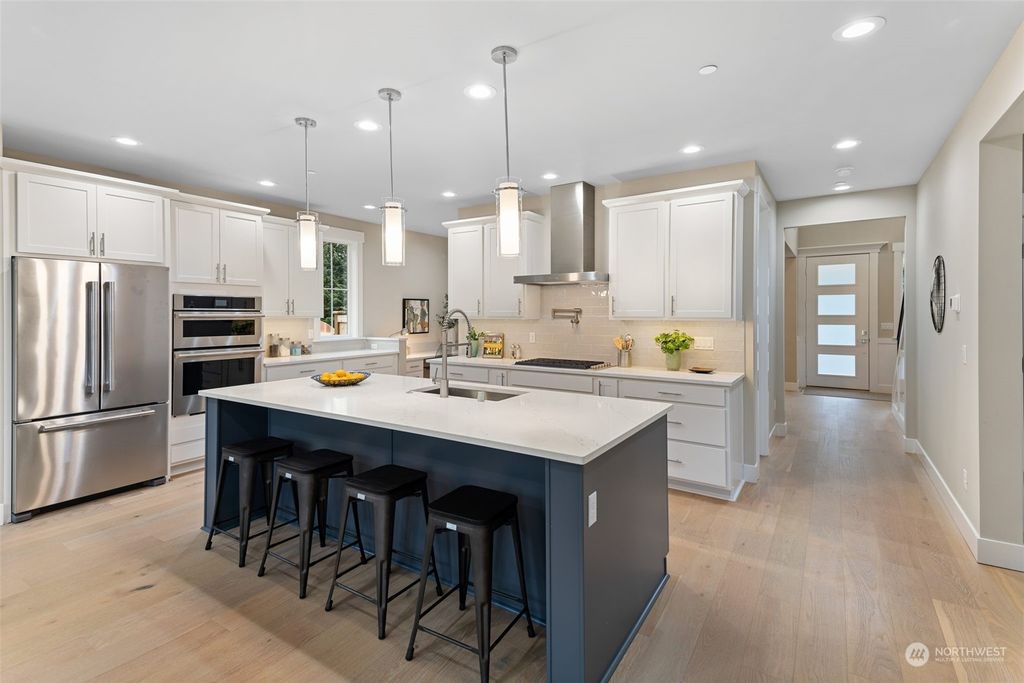 Photo of 18512 89th Avenue NE, Bothell, WA 98011 (MLS # 2004565)