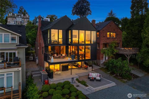 Photo of 628 36th Avenue, Seattle, WA 98122 (MLS # 2531465)