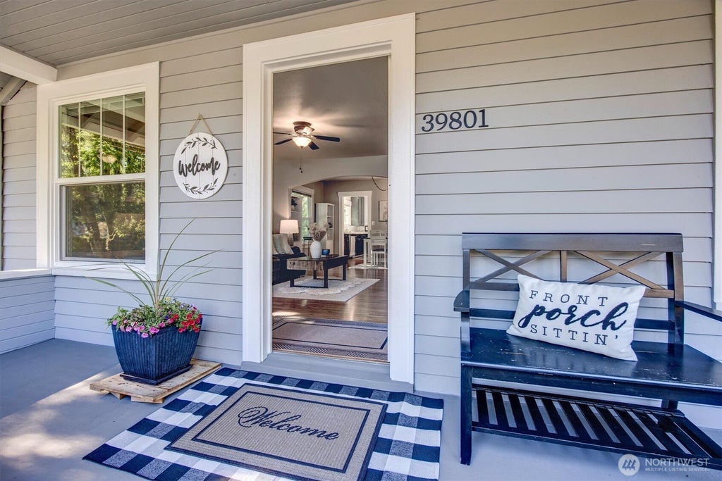 Photo of 39801 SE Walnut Street, Snoqualmie, WA 98065 (MLS # 2547054)