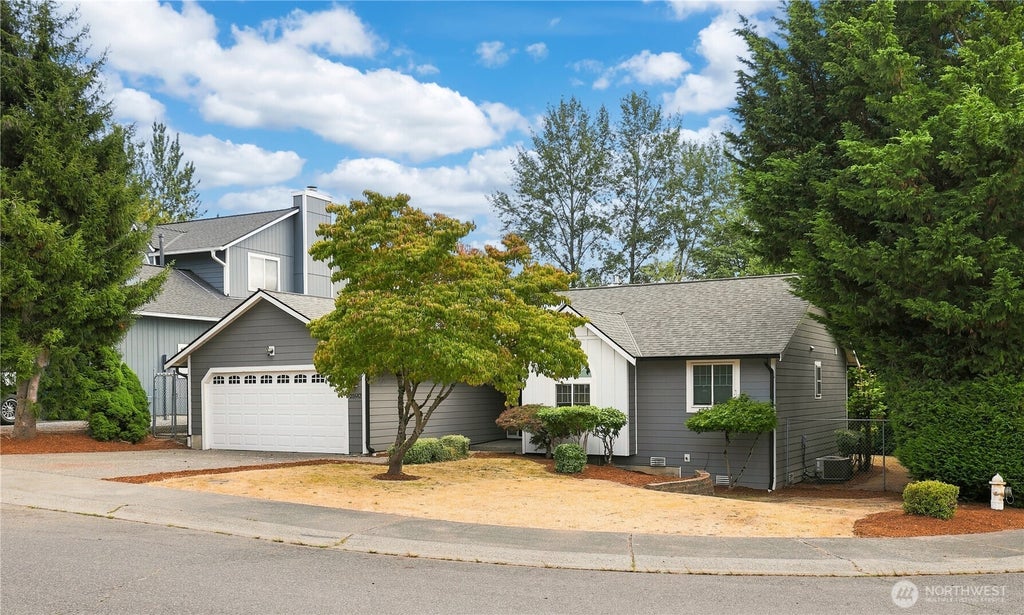 Photo of 21642 117th Place SE, Kent, WA 98031 (MLS # 2570891)
