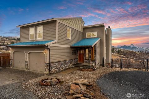 Photo of 54 Moonlit Lane, Wenatchee, WA 98801 (MLS # 2475263)