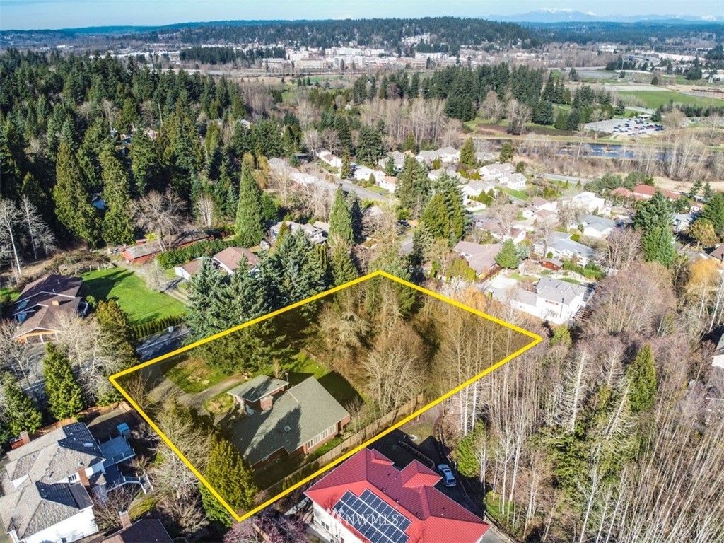 Photo of 16211 NE 51st Street, Redmond, WA 98052 (MLS # 1570686)